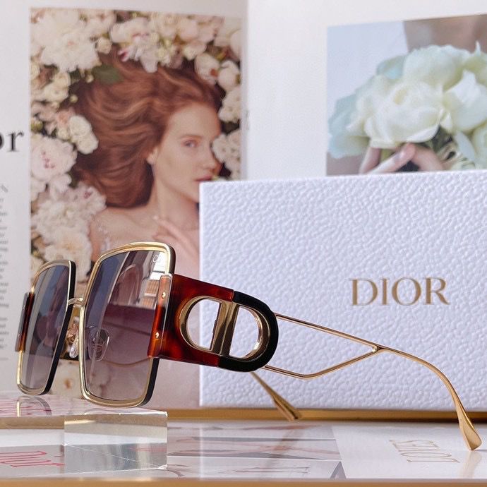 Dior Sunglass AAA 075